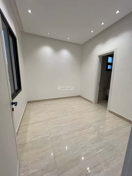 5 bedroom villa in Al Mahdiyyah 4