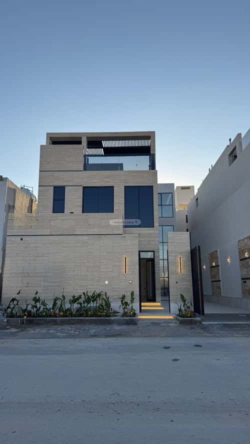 6 bedroom villa in Al Mahdiyyah 4