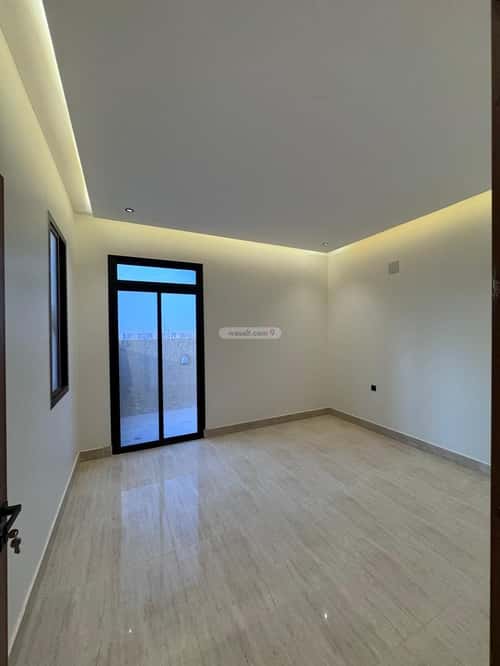 5 bedroom villa in Al Mahdiyyah 4
