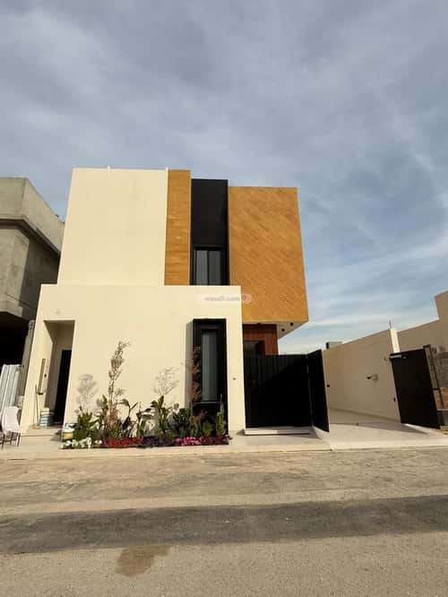 5 bedroom villa in Al Mahdiyyah 12