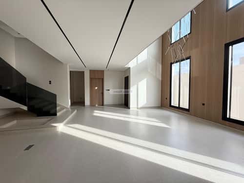 5 bedroom villa in Al Mahdiyyah 4