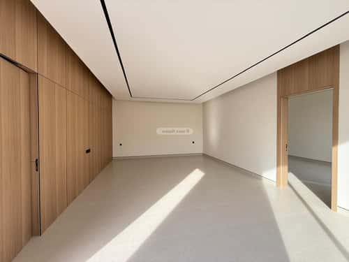 5 bedroom villa in Al Mahdiyyah 2