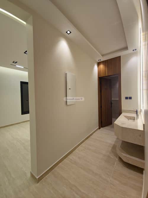 floor in Al Hazm 6