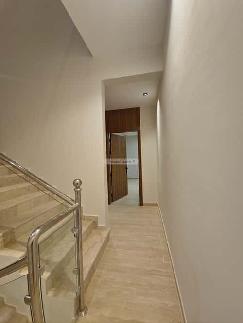 floor in Al Hazm 3