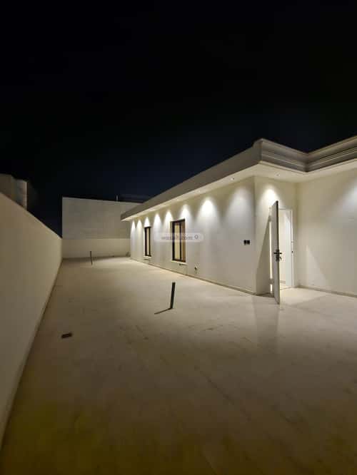 floor in Al Hazm 8
