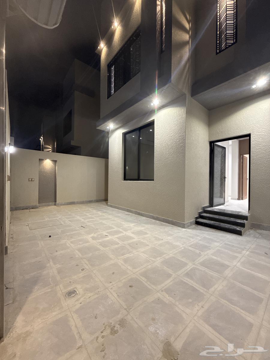 6 bedroom villa in Al Manar 2