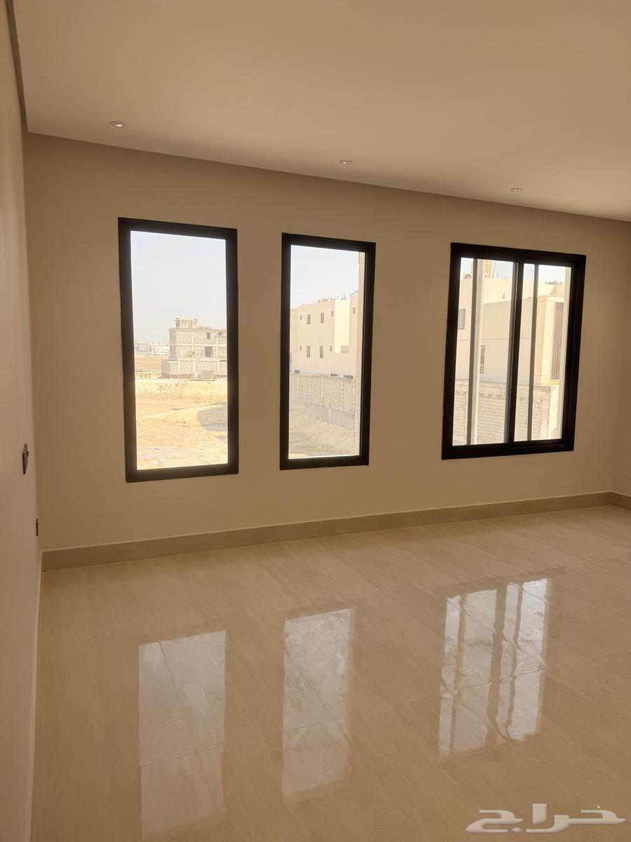 6 bedroom villa in Al Amwaj 5