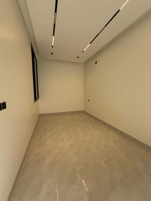 6 bedroom villa in Al Mahdiyyah 3