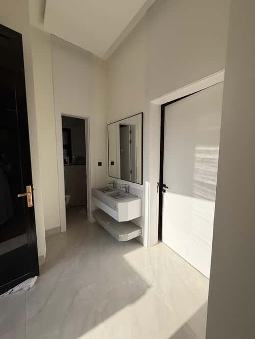 5 bedroom villa in Al Mahdiyyah 5