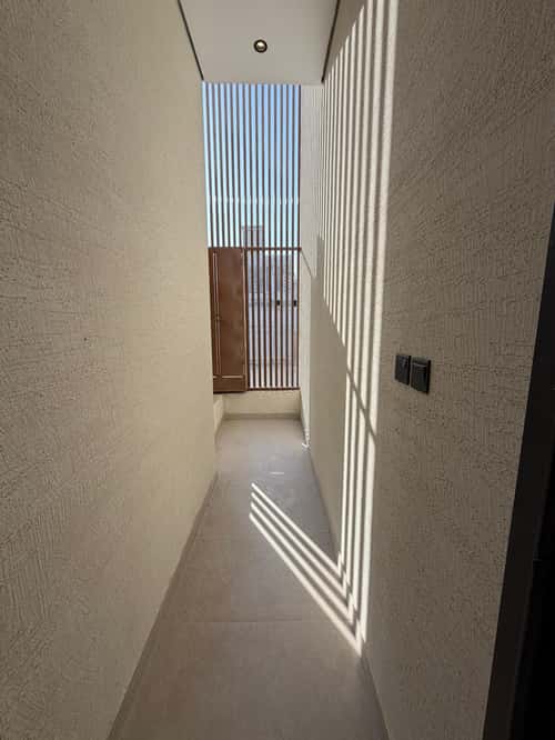 5 bedroom villa in Al Mahdiyyah 1