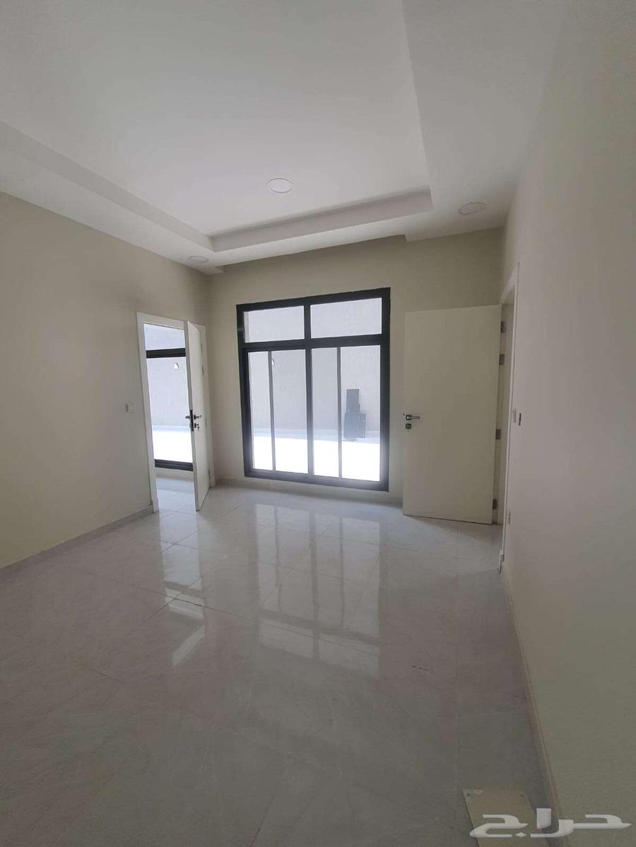 4 bedroom villa in Al Buhairah 16
