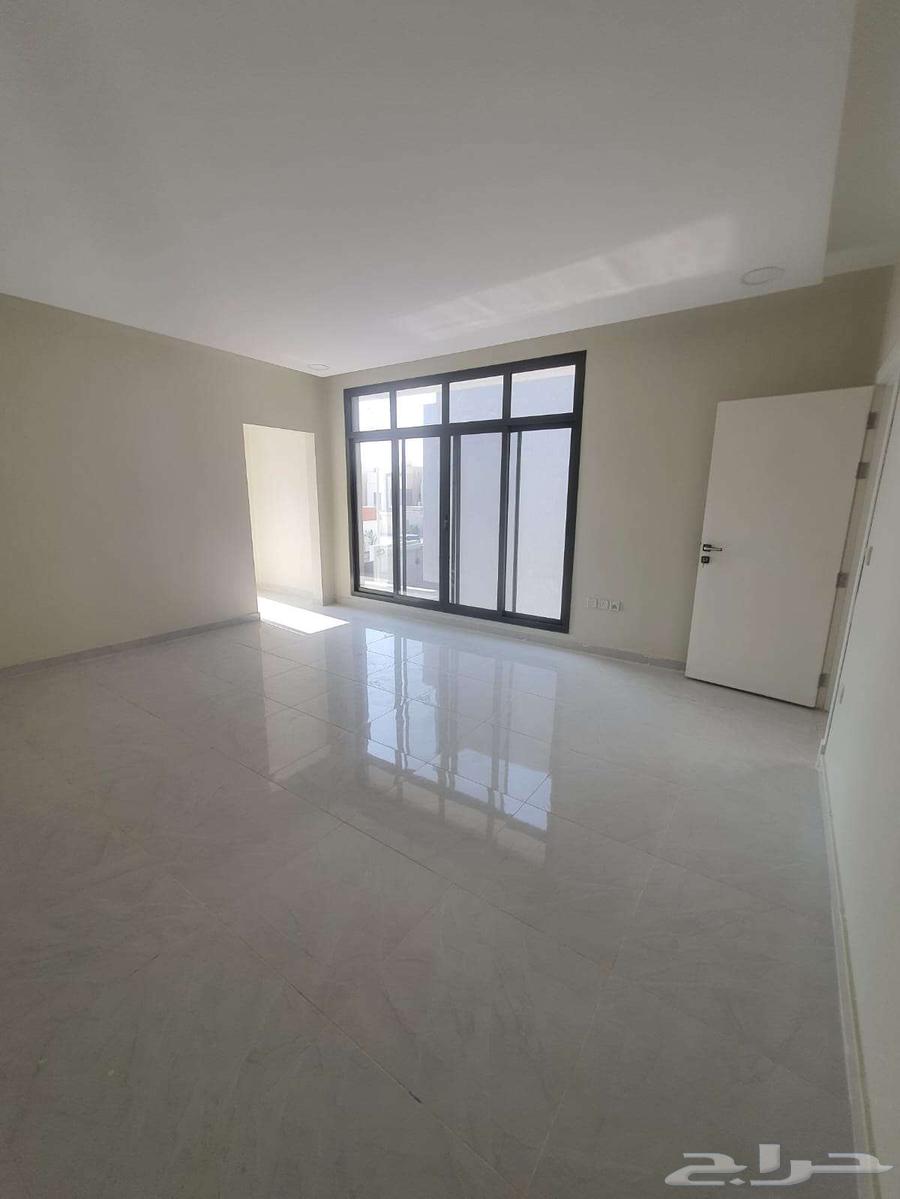 4 bedroom villa in Al Buhairah 24