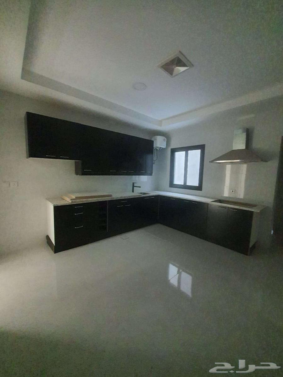 4 bedroom villa in Al Buhairah 27