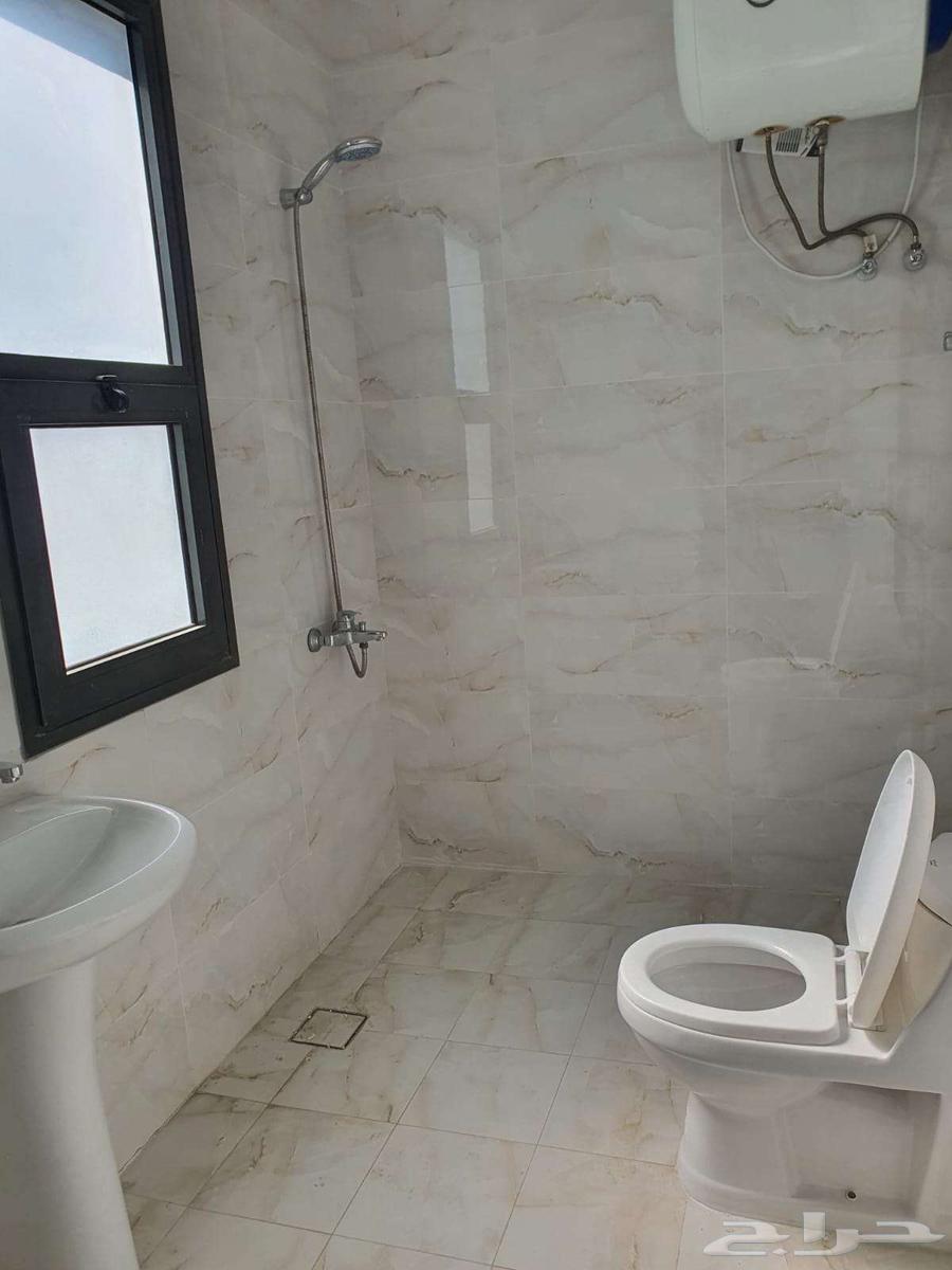 4 bedroom villa in Al Buhairah 10