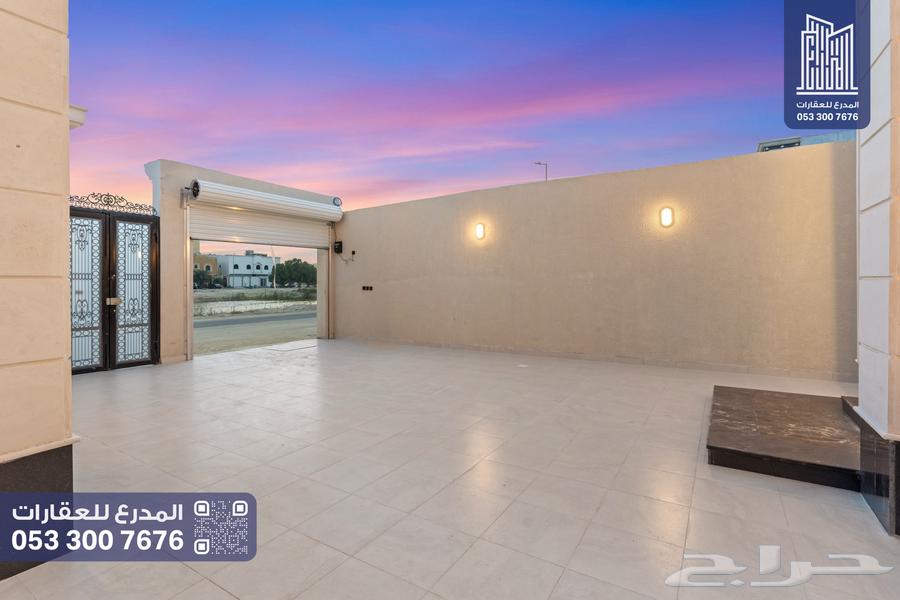 5 bedroom villa in Al Amwaj 3