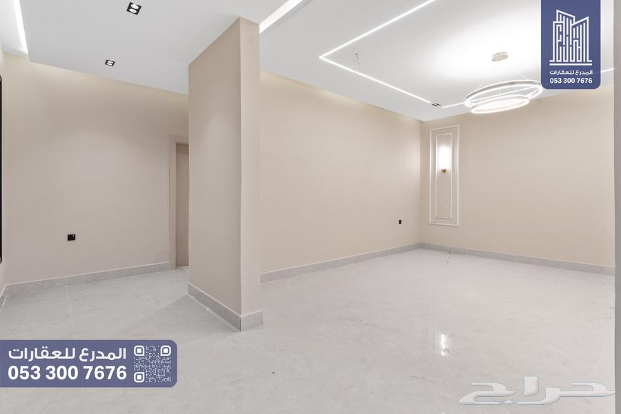 5 bedroom villa in Al Amwaj 4