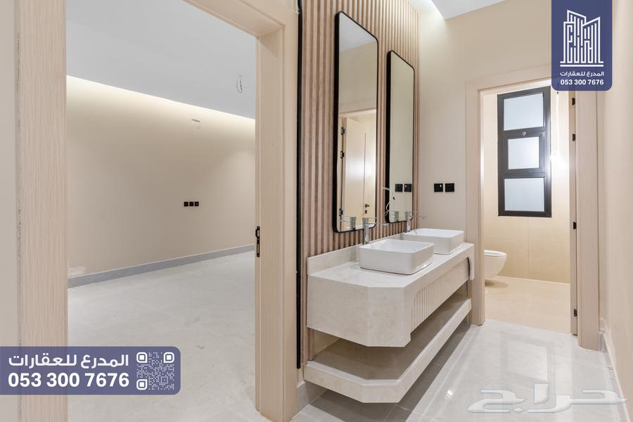 5 bedroom villa in Al Amwaj 5