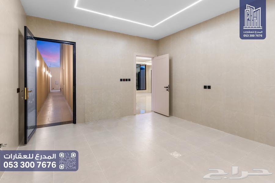 5 bedroom villa in Al Amwaj 8