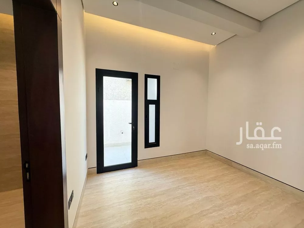 فيلا 5 غرف في المهدية 15