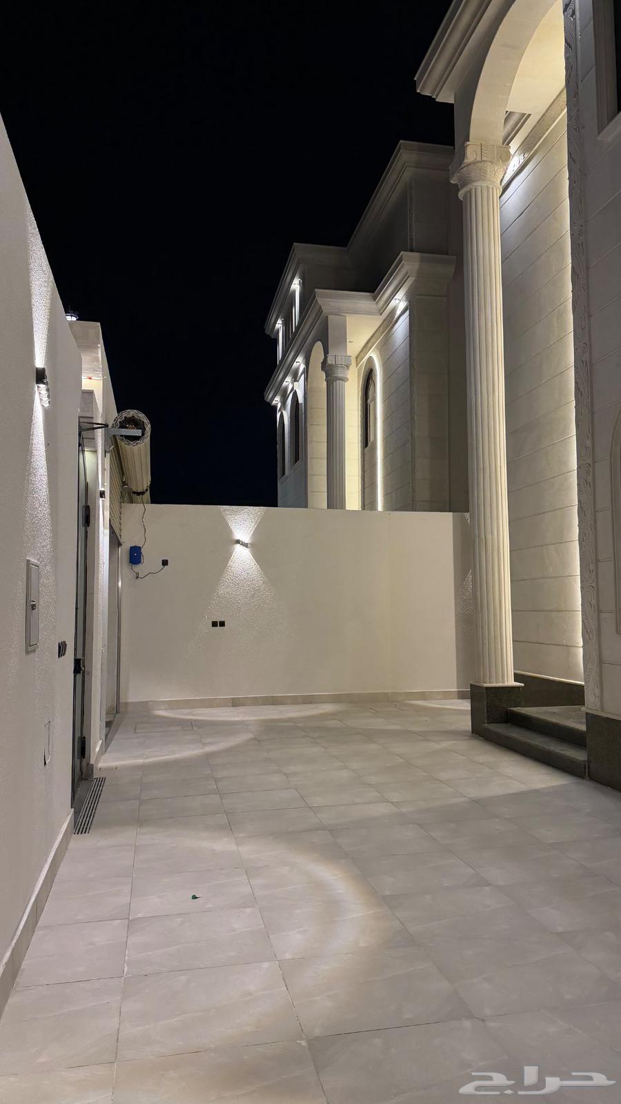 6 bedroom villa in As Sawari 10