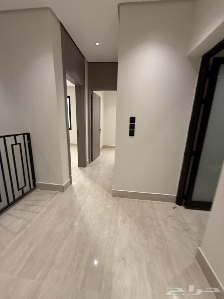 6 bedroom villa in Al Amwaj 21