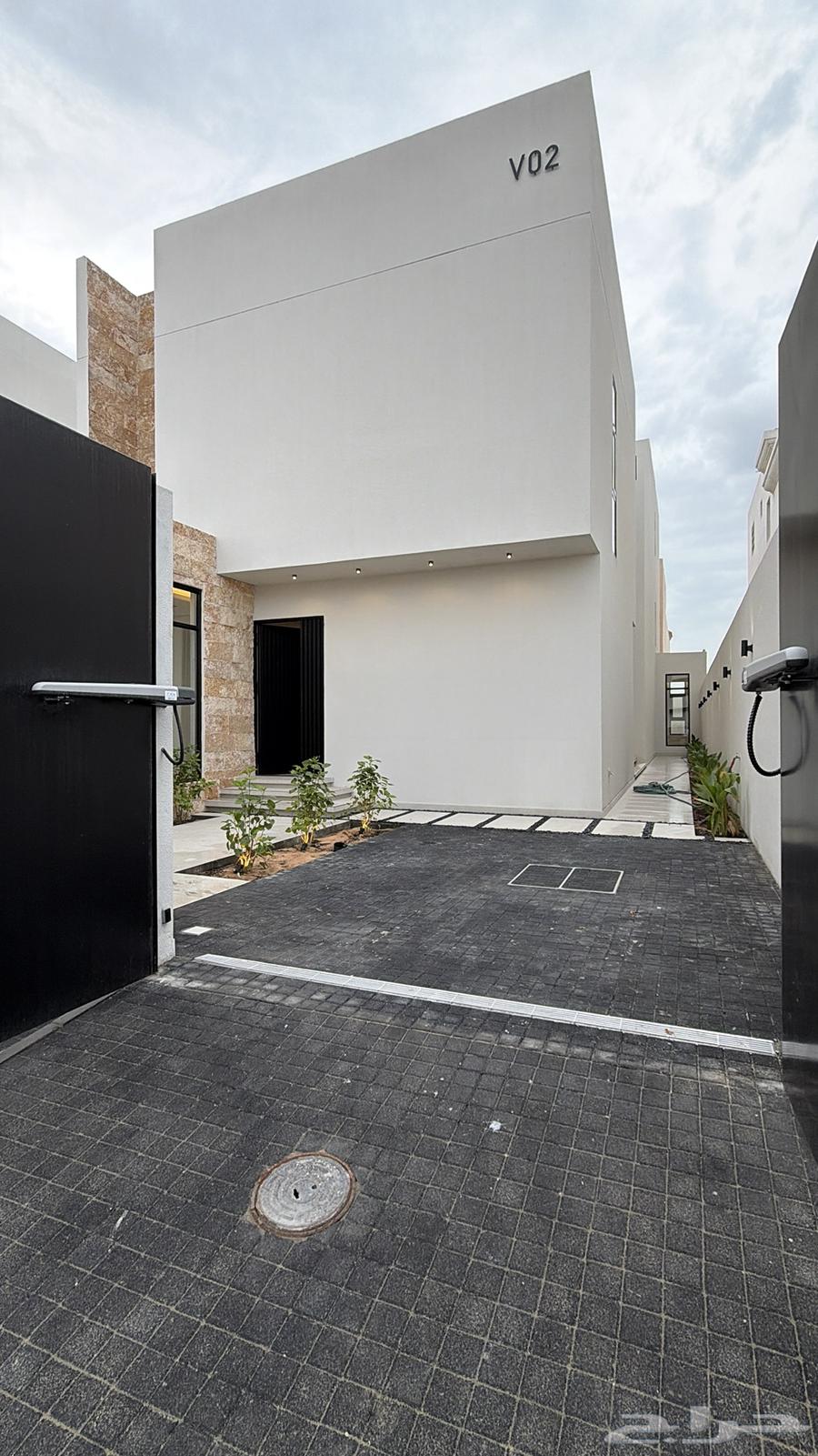 6 bedroom villa in Al Shiraa 3