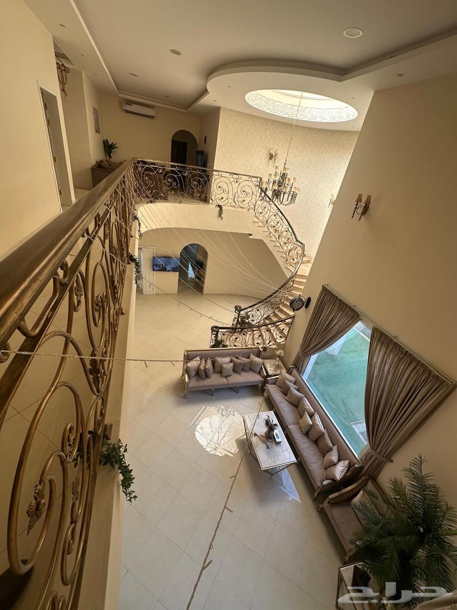 8 bedroom villa in As Sawari 4