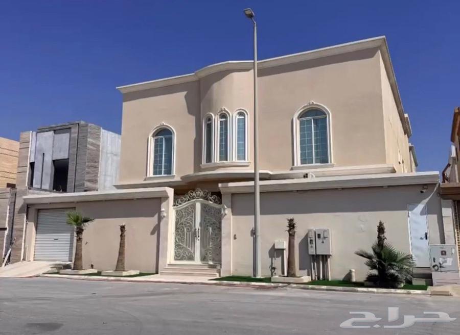 8 bedroom villa in As Sawari 5