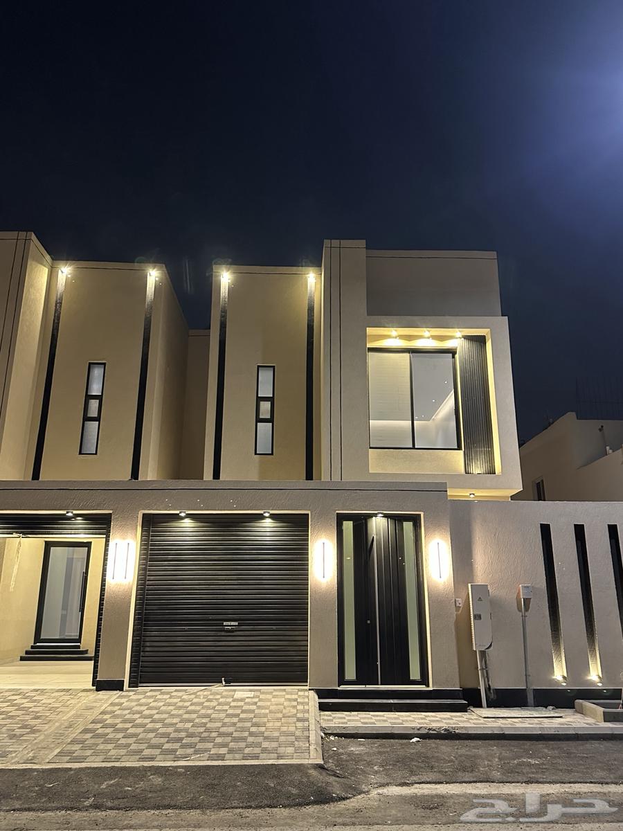 9 bedroom villa in Dahiat King Fahd 2