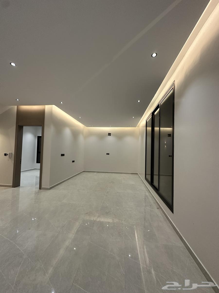 9 bedroom villa in Dahiat King Fahd 11