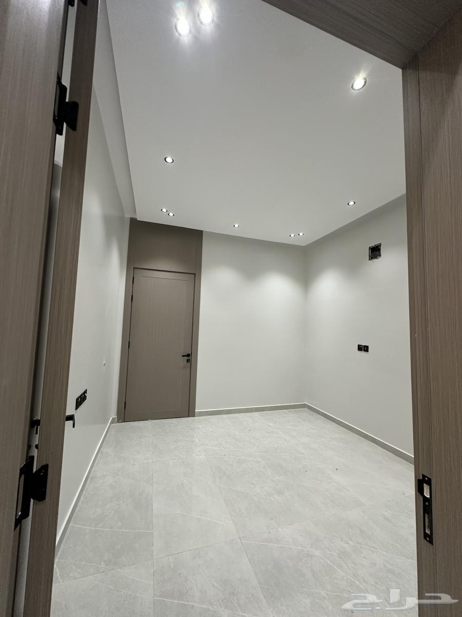 9 bedroom villa in Dahiat King Fahd 13
