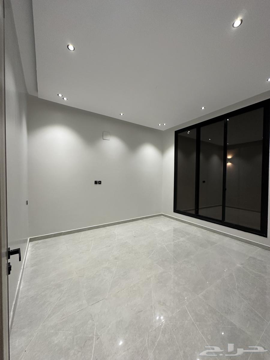 9 bedroom villa in Dahiat King Fahd 14