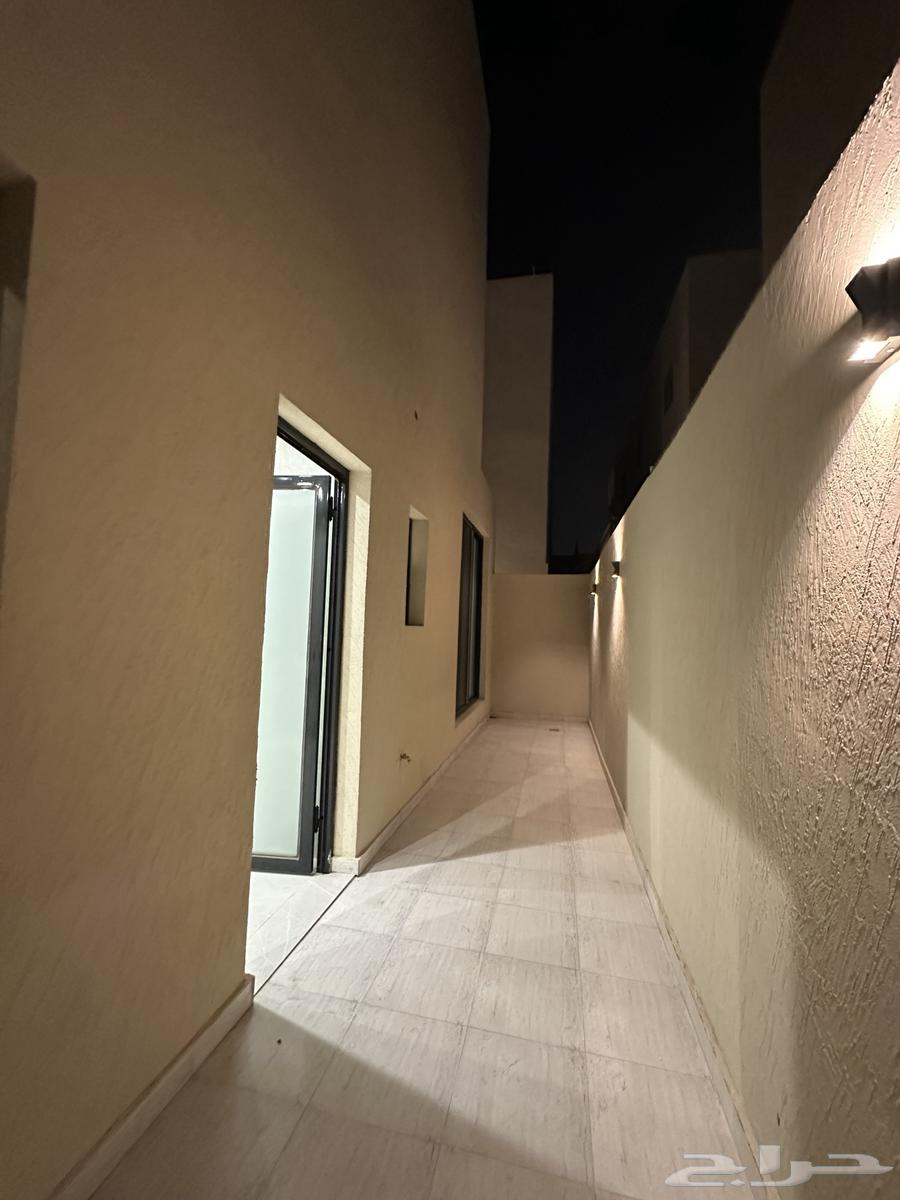 9 bedroom villa in Dahiat King Fahd 19