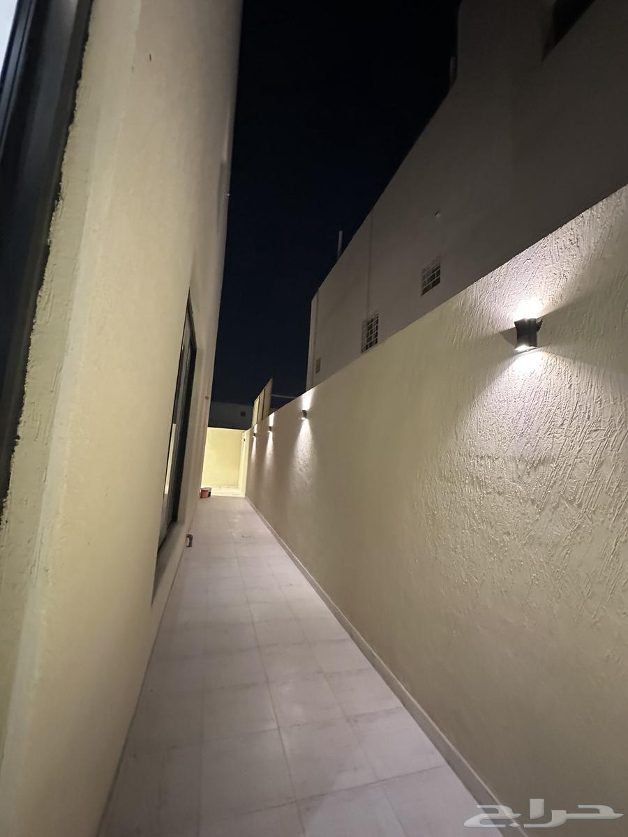 9 bedroom villa in Dahiat King Fahd 20