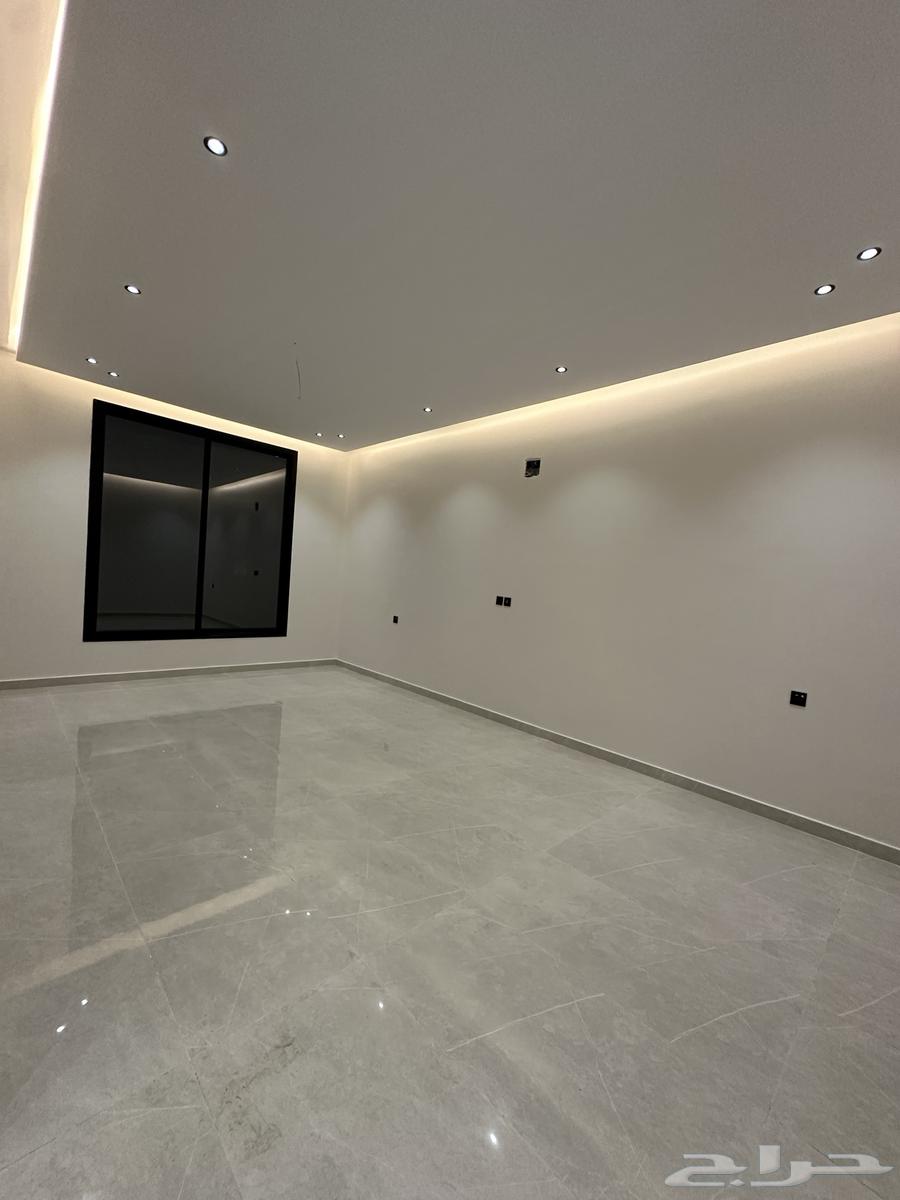 9 bedroom villa in Dahiat King Fahd 23