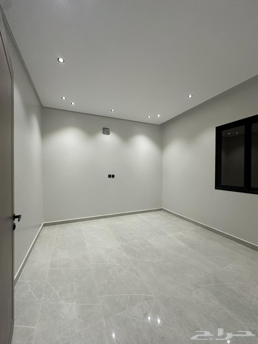 9 bedroom villa in Dahiat King Fahd 27