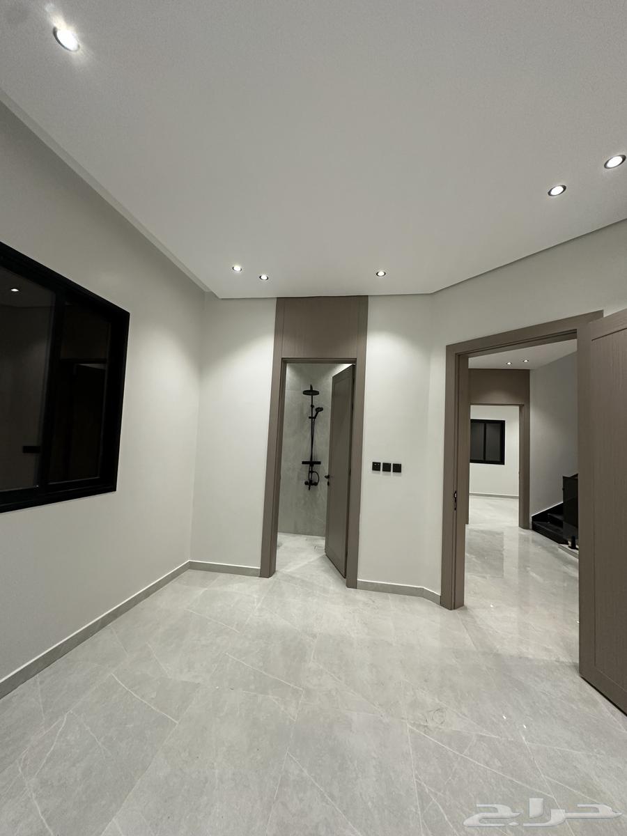 9 bedroom villa in Dahiat King Fahd 28