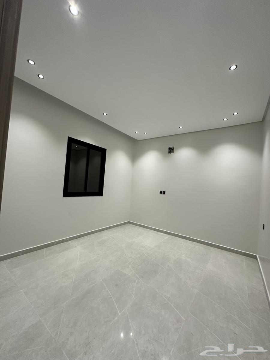 9 bedroom villa in Dahiat King Fahd 31