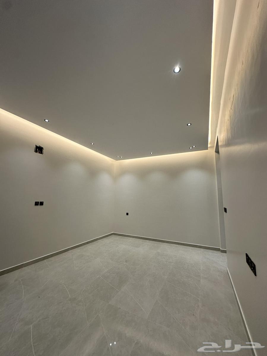 9 bedroom villa in Dahiat King Fahd 9