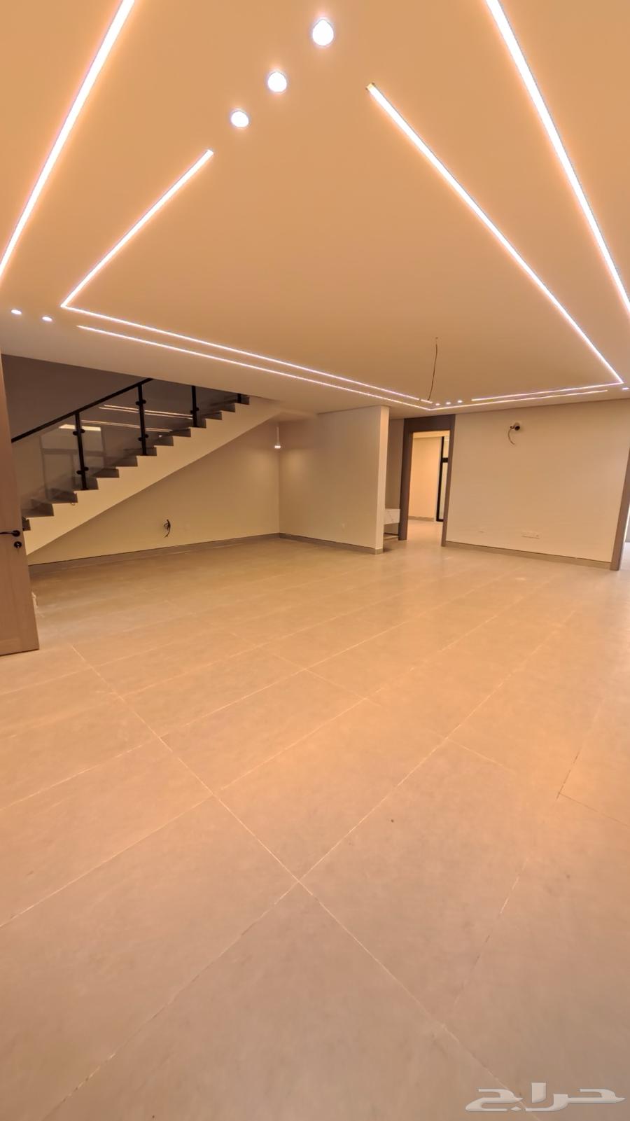 7 bedroom villa in Dahiat King Fahd 6