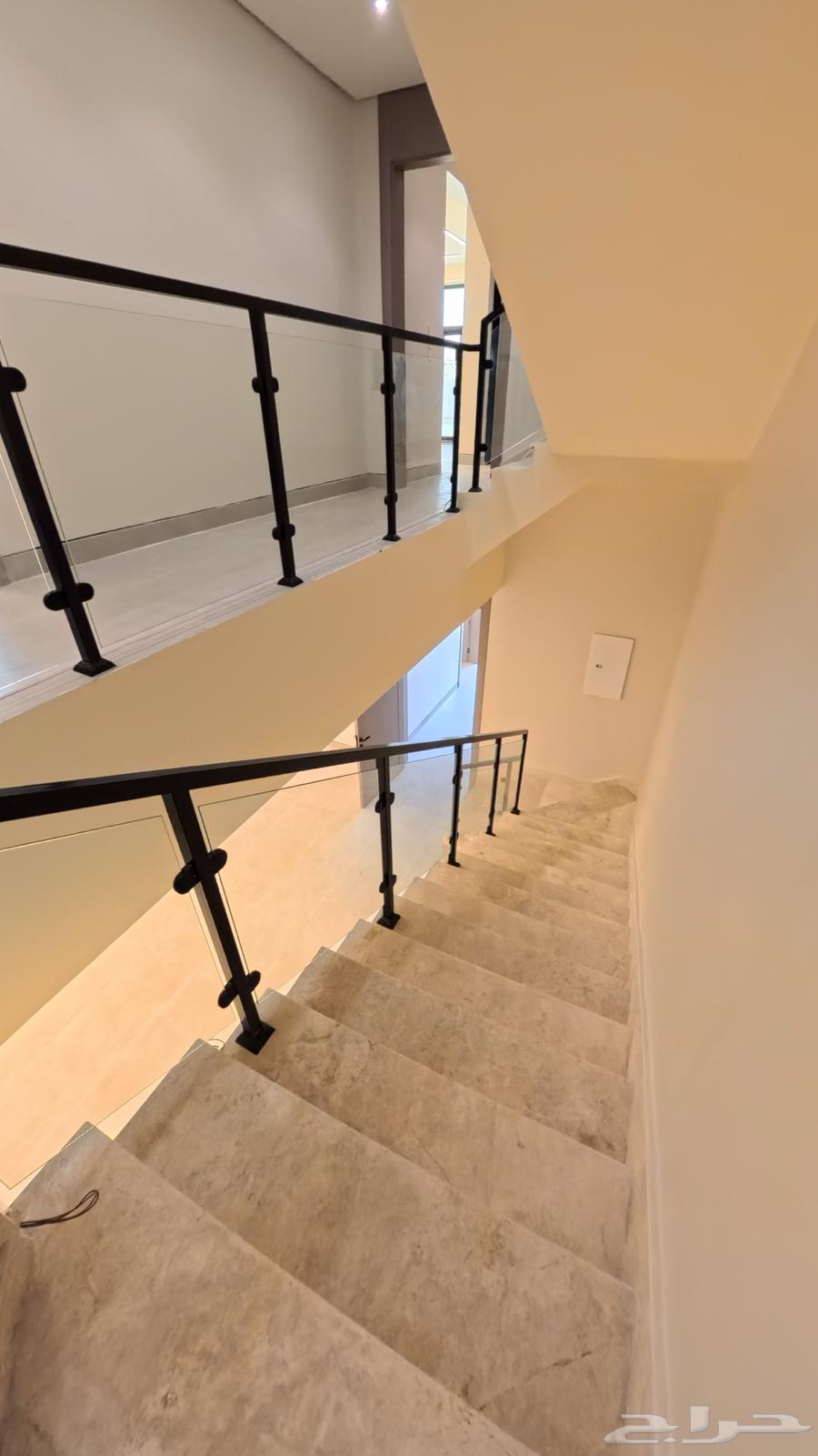 7 bedroom villa in Dahiat King Fahd 9
