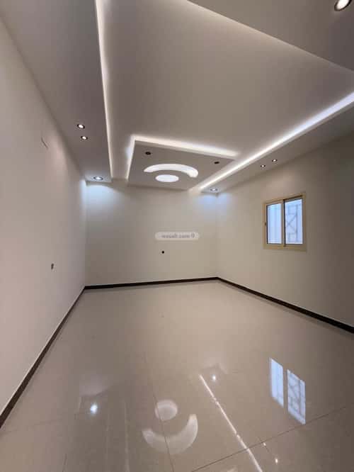 5 bedroom apartment in Dhahrat Laban 5