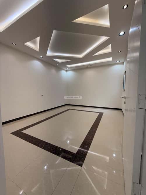 5 bedroom apartment in Dhahrat Laban 11