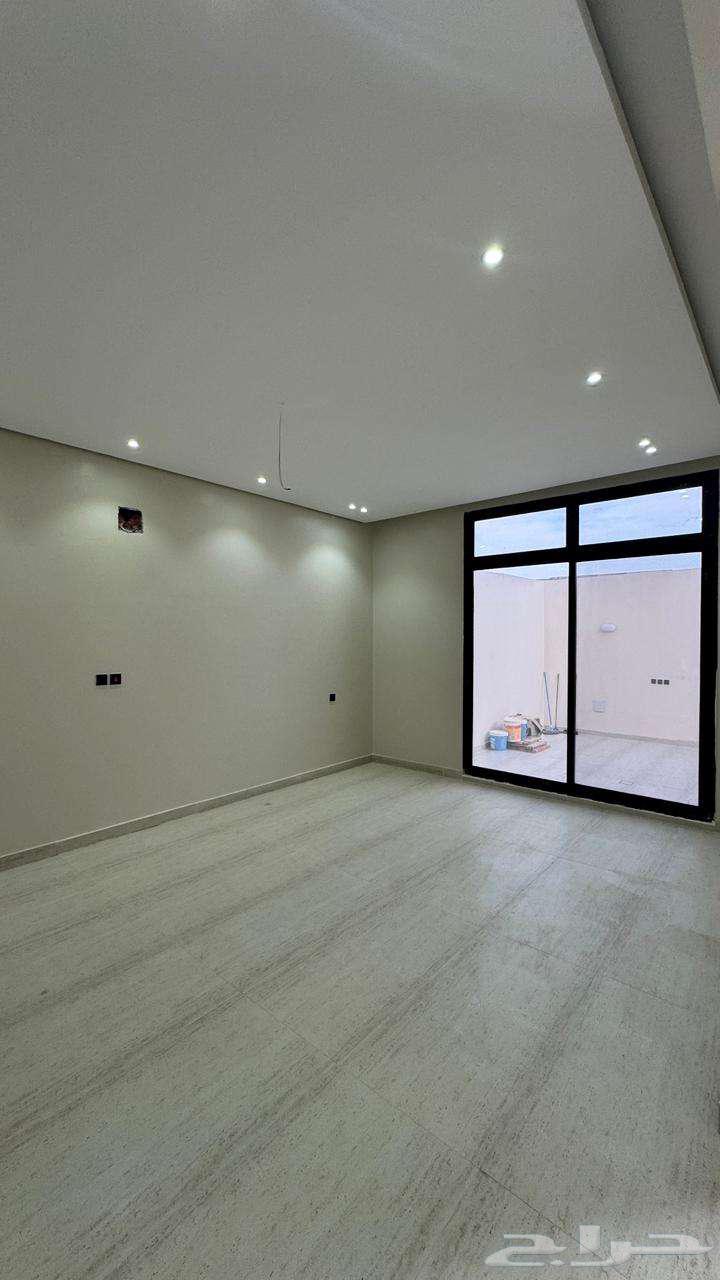 5 bedroom villa in At Tahliyah 2