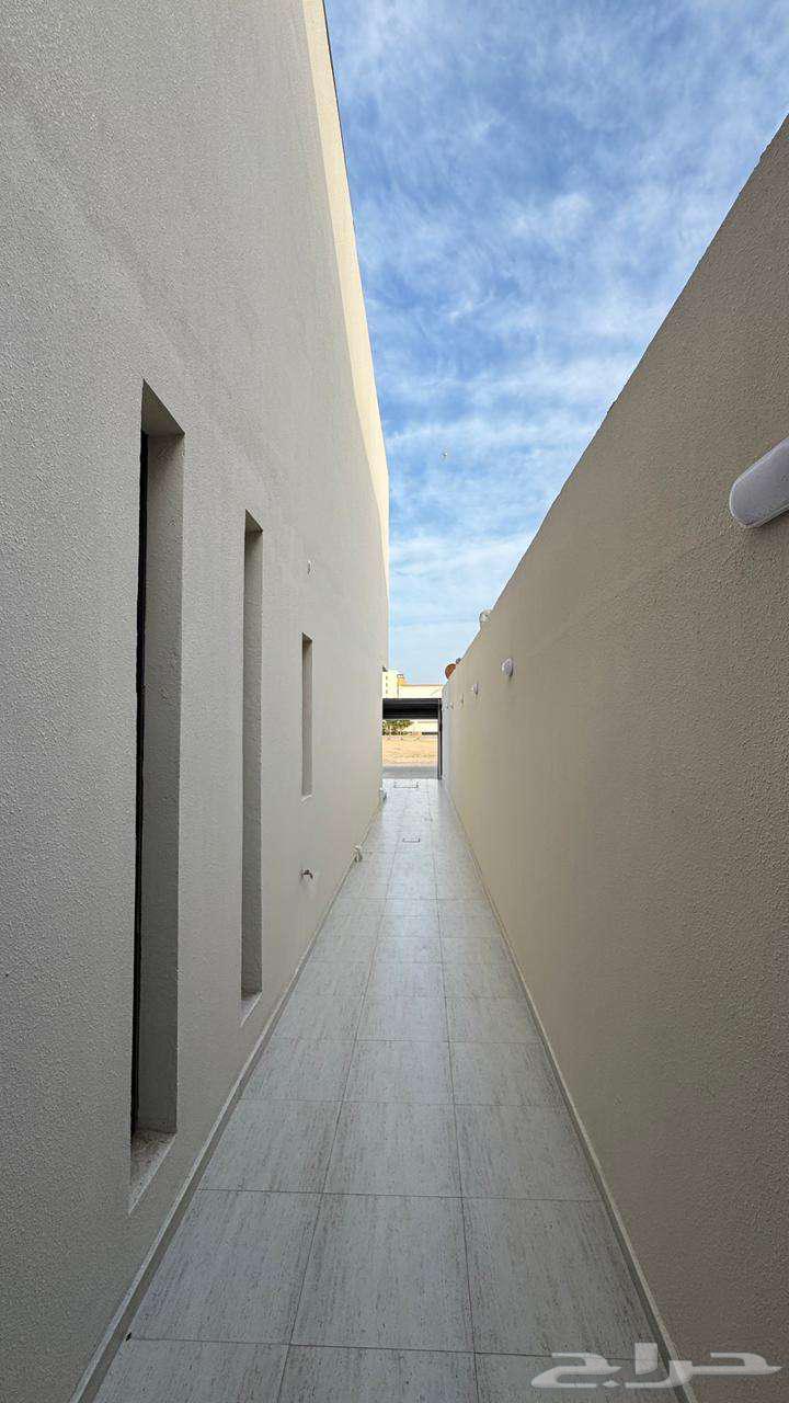 5 bedroom villa in At Tahliyah 7