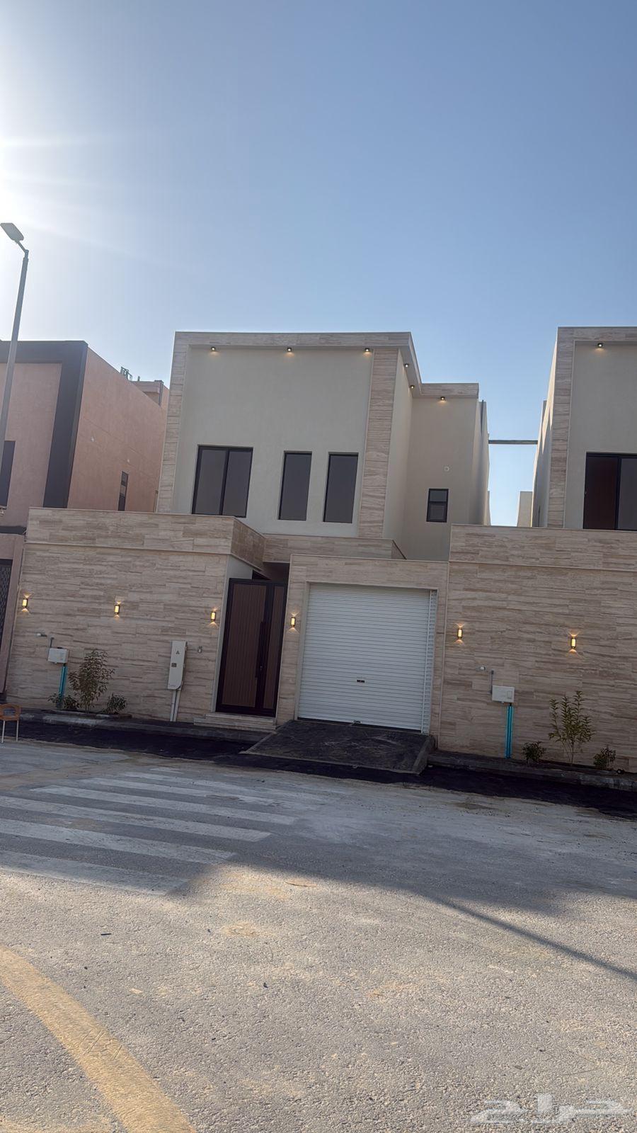 7 bedroom villa in Al Amwaj 2