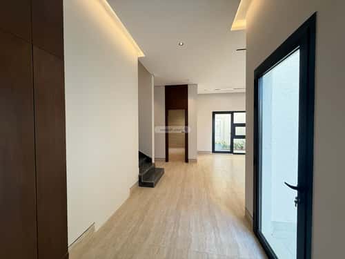 5 bedroom villa in Al Mahdiyyah 12