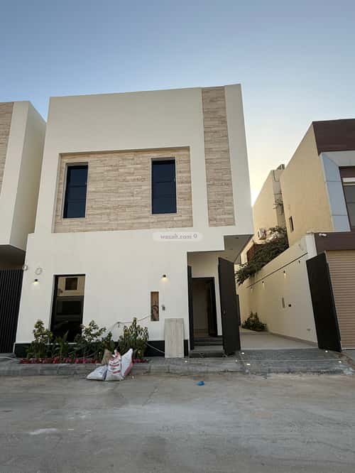 5 bedroom villa in Al Mahdiyyah 17