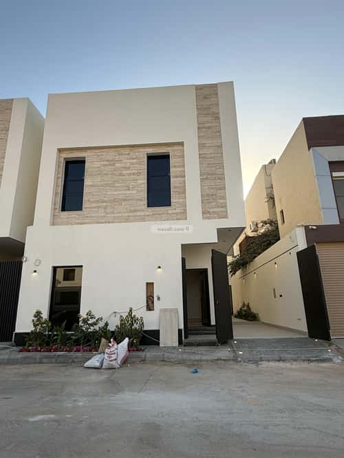 5 bedroom villa in Al Mahdiyyah 4