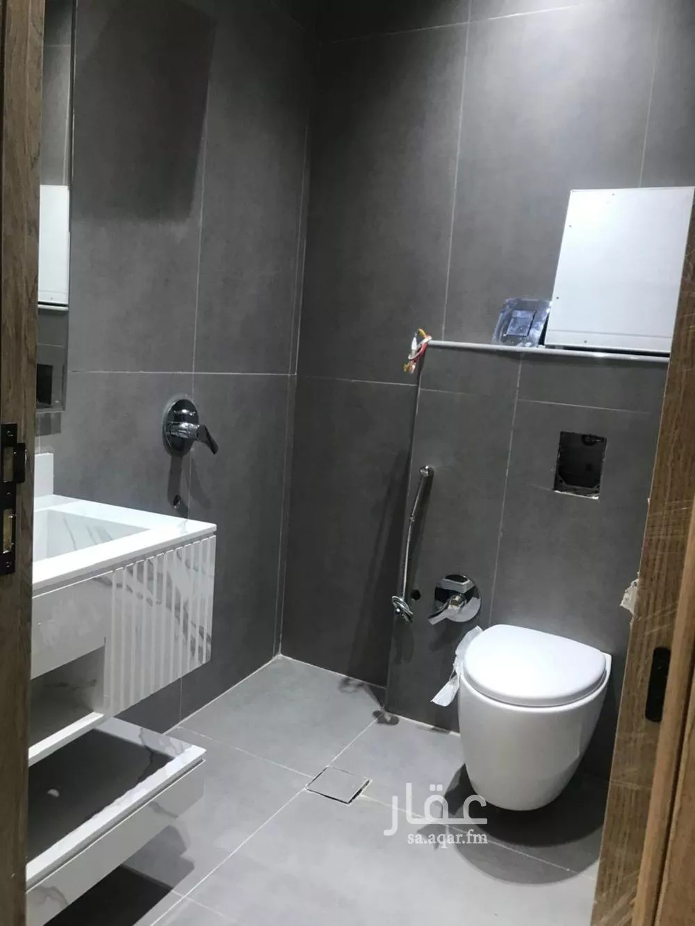 4 bedroom apartment in Dhahrat Laban 7